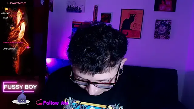 roouse – webcam model profile photo Image 18