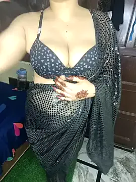 CleoLangley – webcam model profile photo Image 5