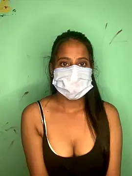 zui_lu – webcam model profile photo Image 11