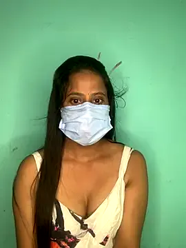 zui_lu – webcam model profile photo Image 9