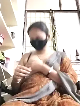 JulietKalen – webcam model profile photo Image 15