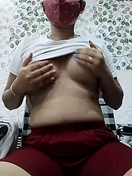 JulietKalen – webcam model profile photo Image 6