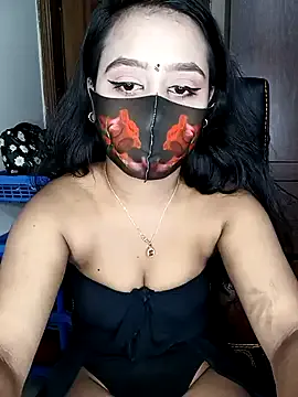 roouse – webcam model profile photo Image 2