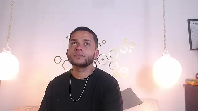 Hot_Mayra25 – webcam model profile photo Image 8