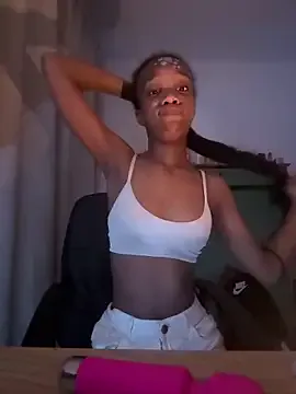 Megu_Melon – webcam model profile photo Image 2