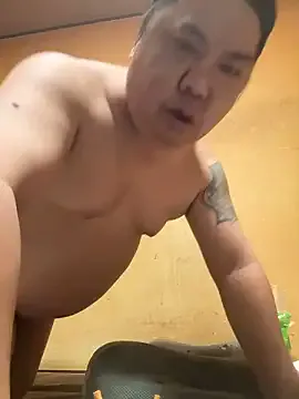  – webcam model profile photo Image 19