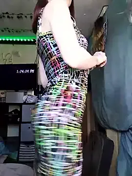 zui_lu – webcam model profile photo Image 3