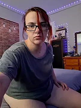 _Alicee_1 – webcam model profile photo Image 15