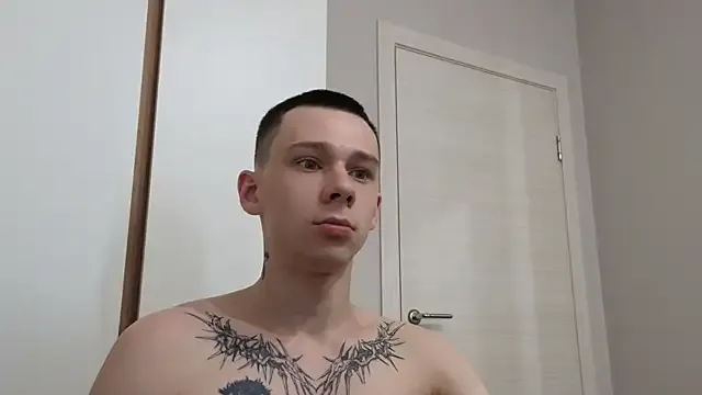  – webcam model profile photo Image 13