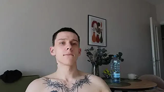  – webcam model profile photo Image 4
