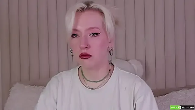 roouse – webcam model profile photo Image 7