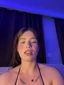 maataaan – webcam model profile photo Image 4