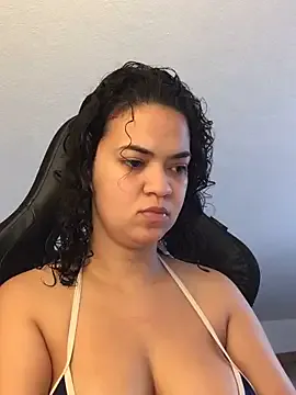 Mia--meow – webcam model profile photo Image 13