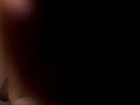 roouse – webcam model profile photo Image 6