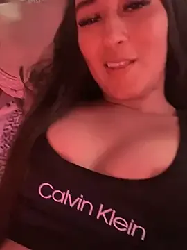 roouse – webcam model profile photo Image 2