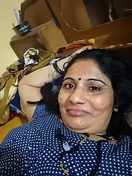 NANA_7 – webcam model profile photo Image 10