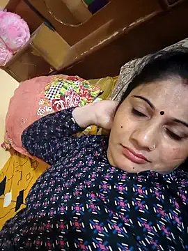 NANA_7 – webcam model profile photo Image 18