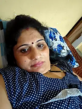 NANA_7 – webcam model profile photo Image 5