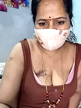 _Alice_1 – webcam model profile photo Image 6