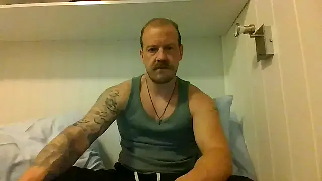 CleoLangley – webcam model profile photo Image 2