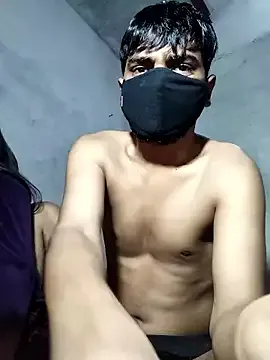 R-bonbon – webcam model profile photo Image 10