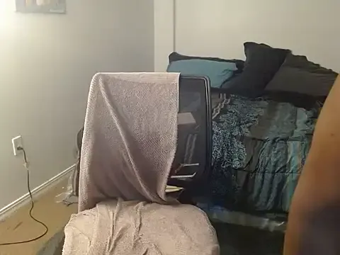 dirtypub – webcam model profile photo Image 2