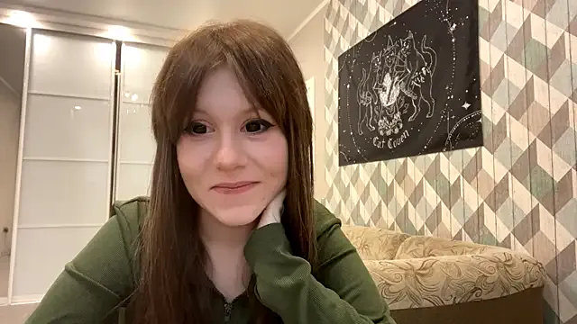 Dolce – webcam model profile photo Image 2