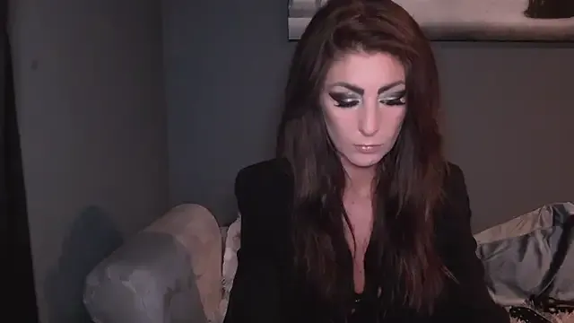 AlisonColemans – webcam model profile photo Image 2