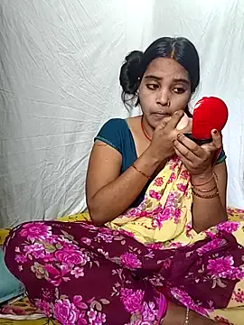 Your_Honeey – webcam model profile photo Image 6