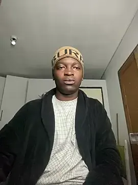  – webcam model profile photo Image 8
