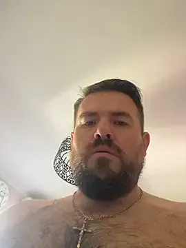 roouse – webcam model profile photo Image 2