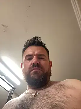 roouse – webcam model profile photo Image 5