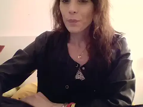 Humsafar-HDX-13 – webcam model profile photo Image 3