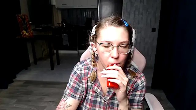 nathi_poyo – webcam model profile photo Image 11