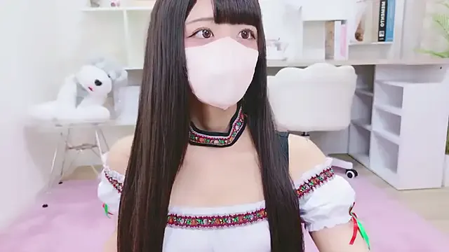 MiraKova – webcam model profile photo Image 14