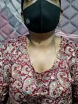 Awesomelusty – webcam model profile photo Image 13