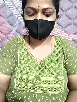 Awesomelusty – webcam model profile photo Image 8