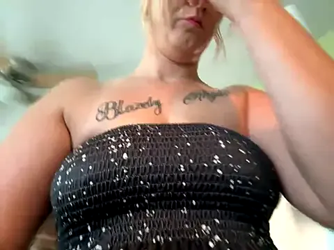 Queen_Shanuu – webcam model profile photo Image 10