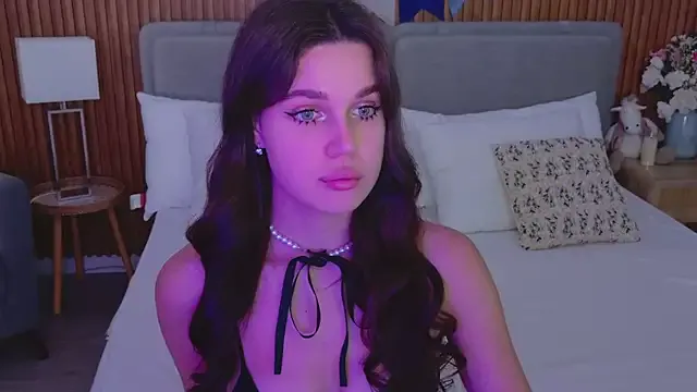 RianaRoss – webcam model profile photo Image 19