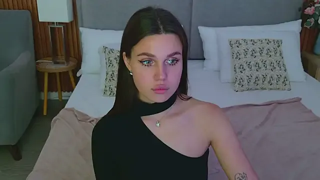 RianaRoss – webcam model profile photo Image 7