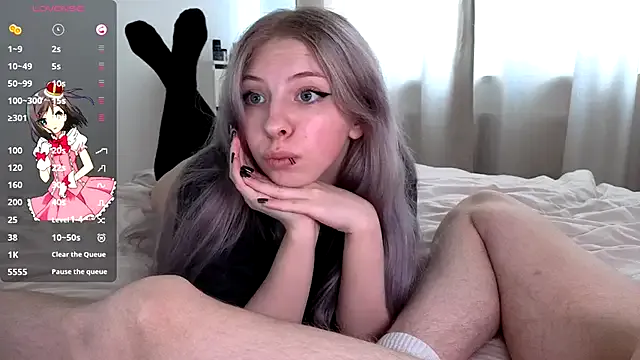  – webcam model profile photo Image 10