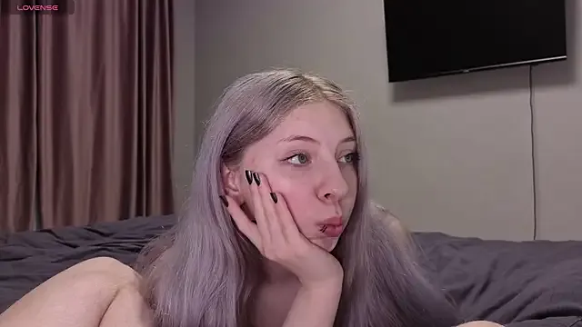  – webcam model profile photo Image 5