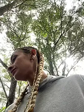 Nathcurly_ – webcam model profile photo Image 3