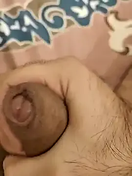 roouse – webcam model profile photo Image 15