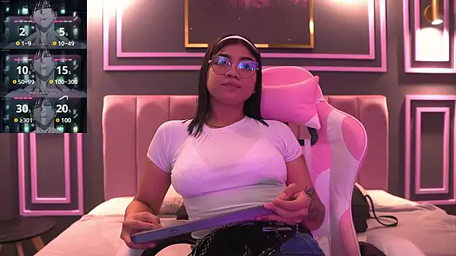 _Alice_1 – webcam model profile photo Image 9
