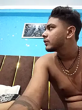 maataaan – webcam model profile photo Image 5