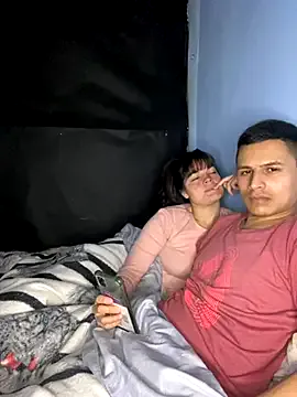 roouse – webcam model profile photo Image 17