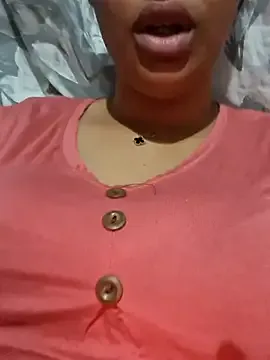  – webcam model profile photo Image 16