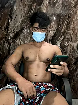  – webcam model profile photo Image 15