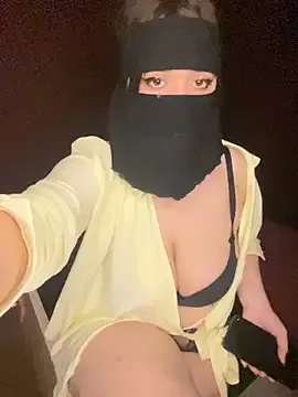 Megu_Melon – webcam model profile photo Image 7